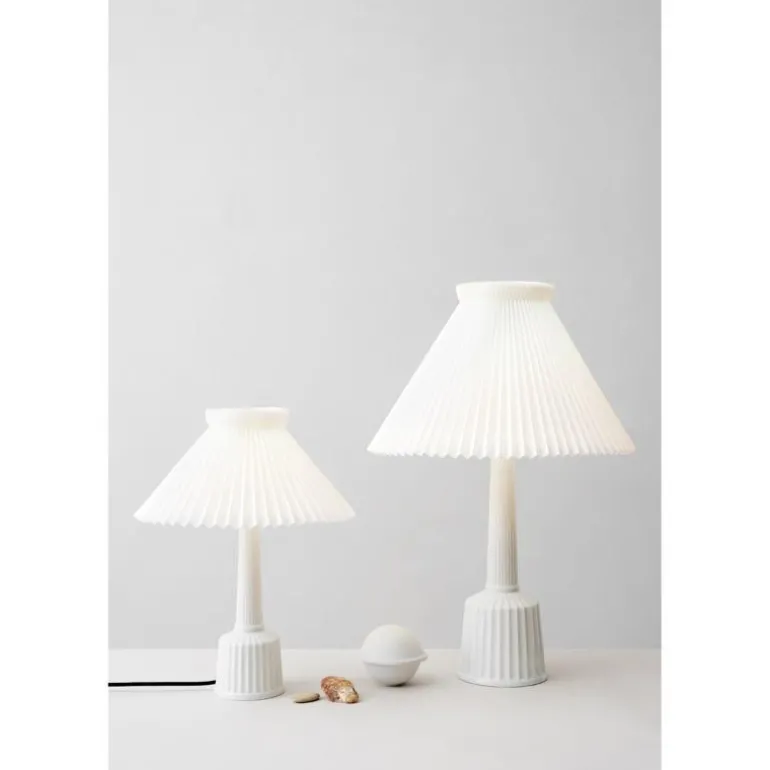 Esben Klint lampe h44 cm hvit