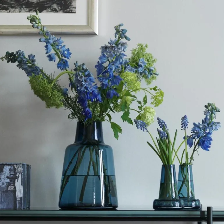 Flora vase kort 24 cm mørkeblå