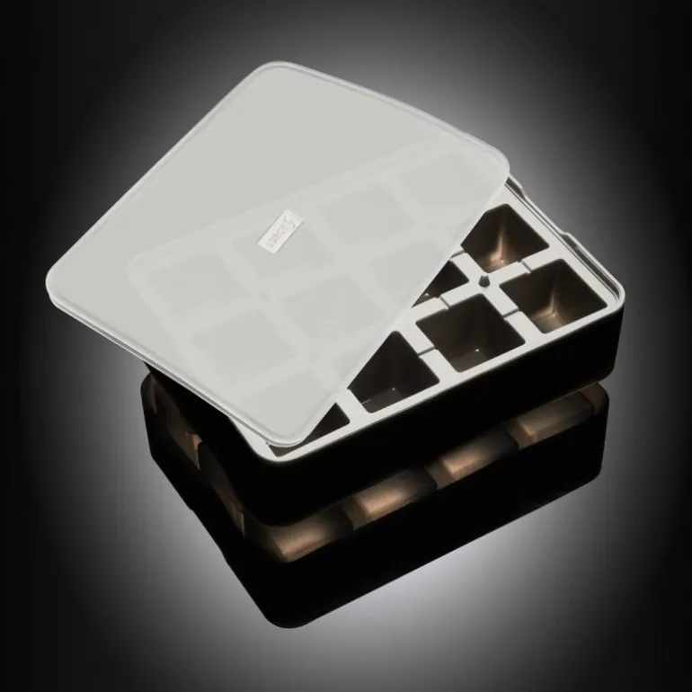 Isbitform terninger m/ lokk 4X4 cm svart