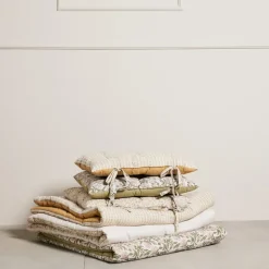 Ivenne sittepute 45x45 cm oker