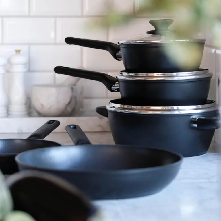 Kitchen Essentials grytesett 5 deler svart