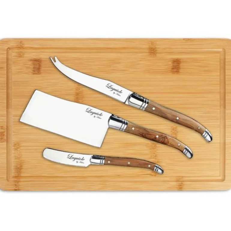 Ostebrett med 3 kniver i bambus