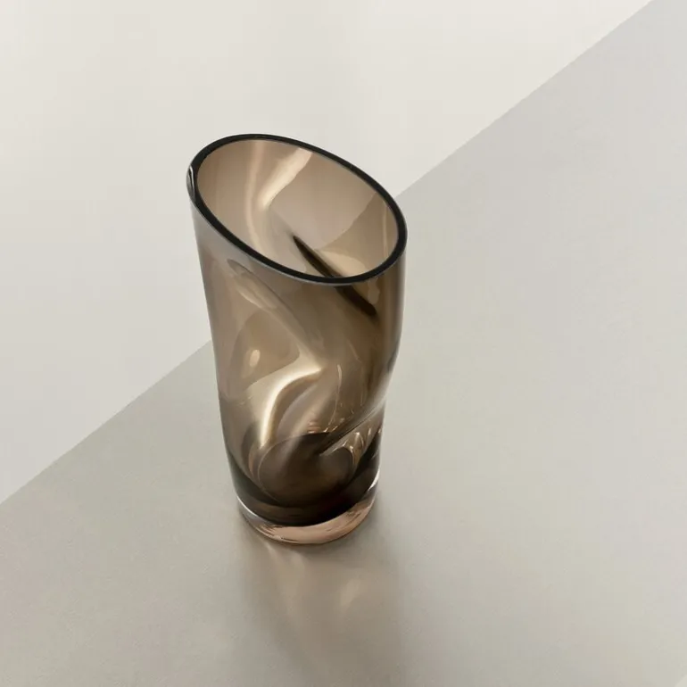 Squeeze tulipanvase 18 cm smokey brown