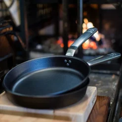 Stekepanne med ergonomisk håndtak 24 cm karbonstål
